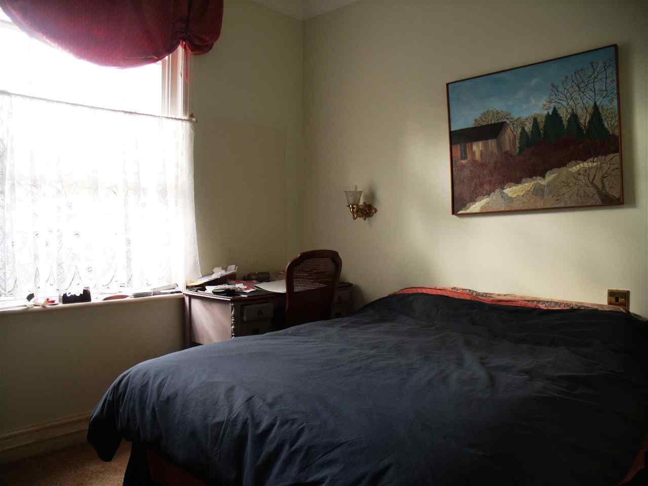 resized-2349823-bed 2.jpg
